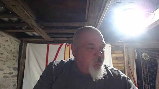 Newfiesausage1972 – webcam-show