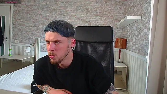 Chat +18 de JonahShaw ao vivo