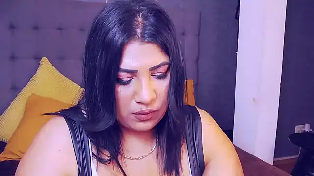 AmyCubes Chat XXX live