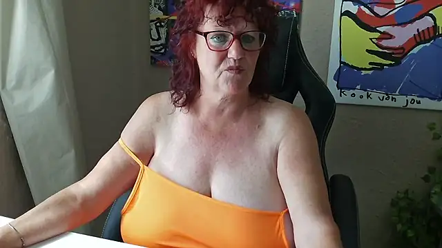 GrandJo69's Live XXX Chat