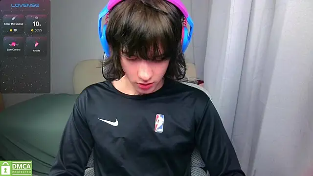 LeonBoykisser Webcam show