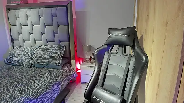 Онлайн чат XXX justin_lenox