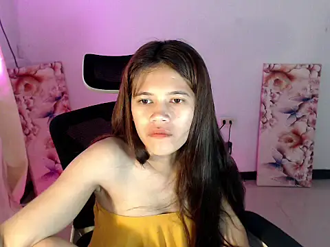 Kiessel_Moore Pertunjukan Webcam