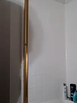 Gurthbaby420 webkamerás műsora