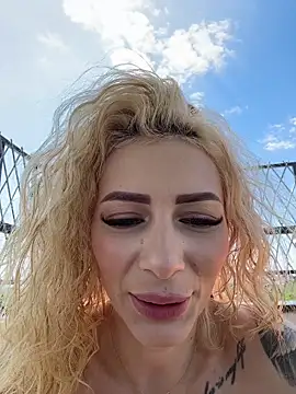 Chat XXX en directo de AngieShae