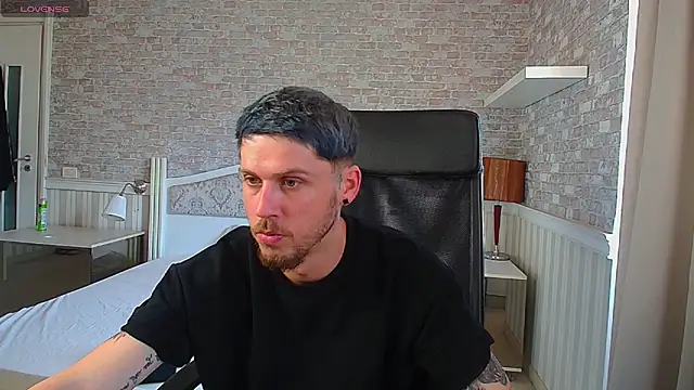 JonahShaw Live XXX-Chat