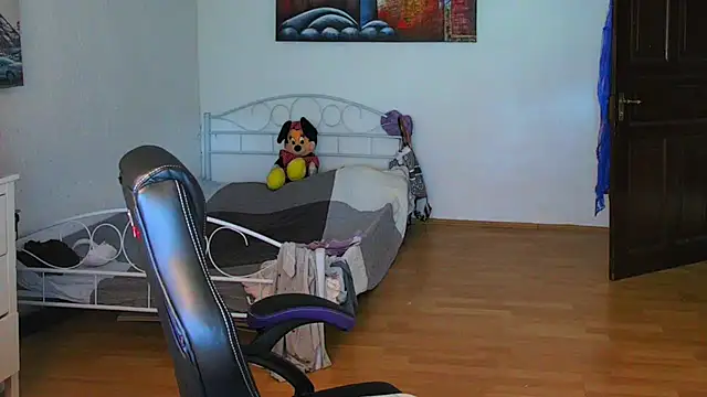 Sylly Live XXX-chat