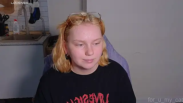 soft_focus live XXX chat