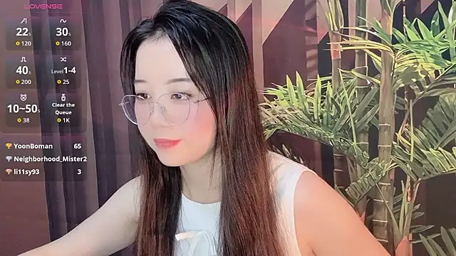 77-Vicky Live XXX-chat