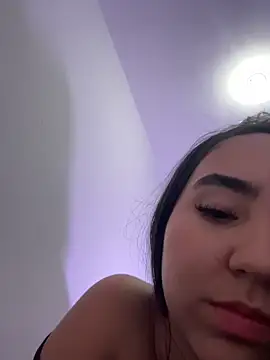 แชท XXX สดของ julieta_rosee