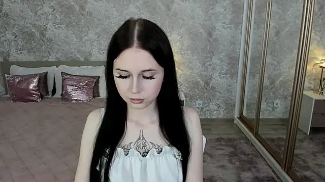 XXX chat uživo modela VioletHarme