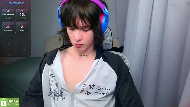 LeonBoykissern Live XXX chat