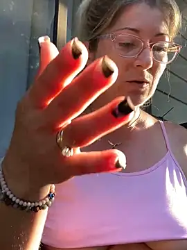 NikkiBlisss' Live XXX Chat