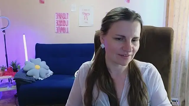 Chatroom XXX en direct de Mirabelle_Velvet