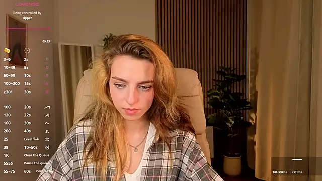 CherryCl0ud Show in webcam
