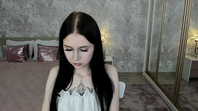 VioletHarme Chat XXX in diretta