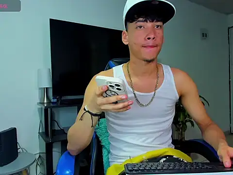 Lyam_Russo 라이브 XXX 채팅
