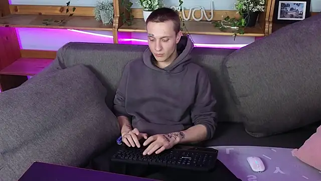 Dreamkai élő XXX-chatje