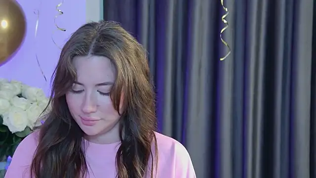Chat XXX en directo de MeganStrane