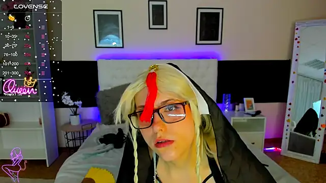 DellaRows' Live XXX Chat