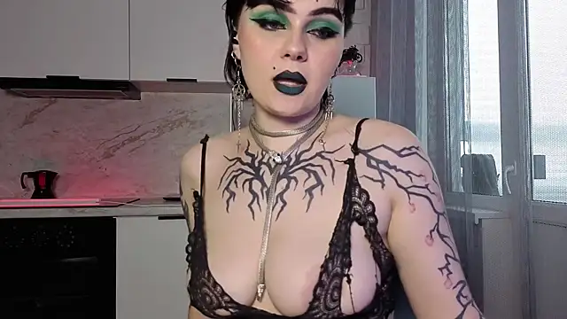 Chat +18 de IntrigueYourDay ao vivo