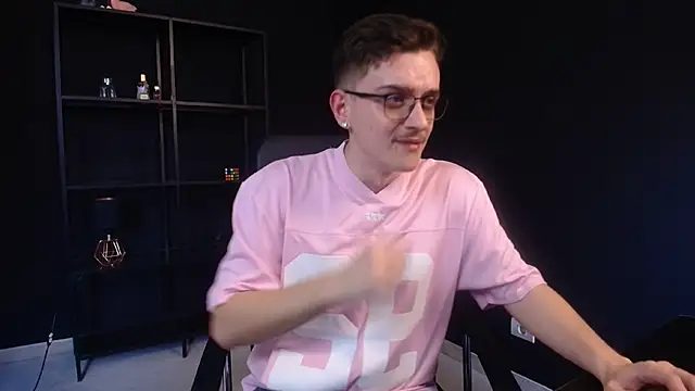 FelixStarkk 现场XXX聊天