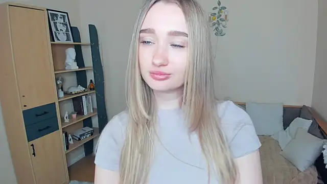VioletteClaire's Live XXX Chat