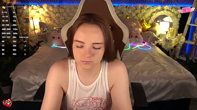 FoxyShy Chat XXX live