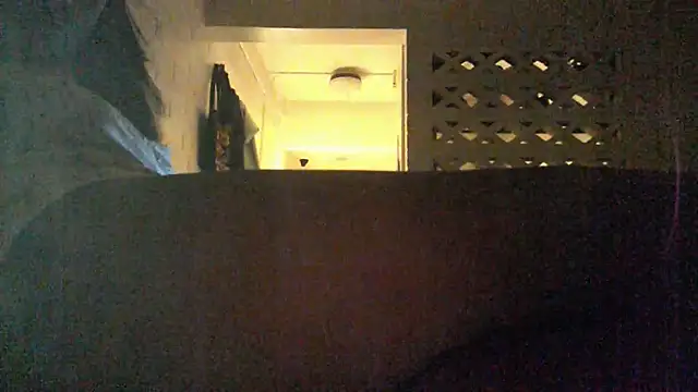 Xochillovemoney2's Webcam Show