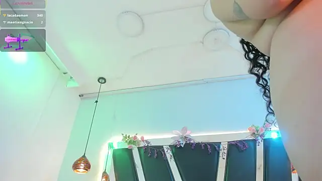 antonelllepiercee's Live XXX Chat