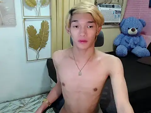 urasian_john18 webcam show