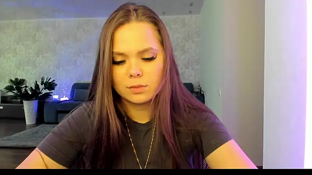 Kira_love_81's Live XXX Chat