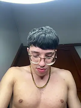 ArthurDavies- Live XXX-Chat