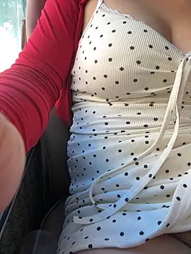 May-SquirtのライブXXXチャット