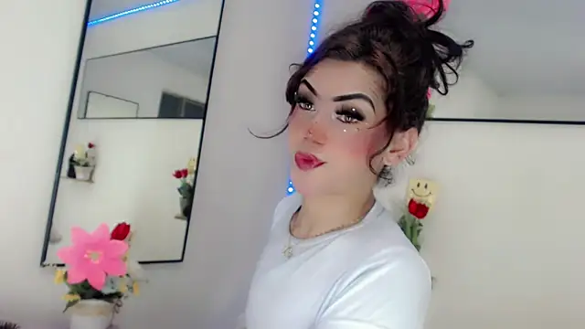Show modela NathalialLooes na web-kameri