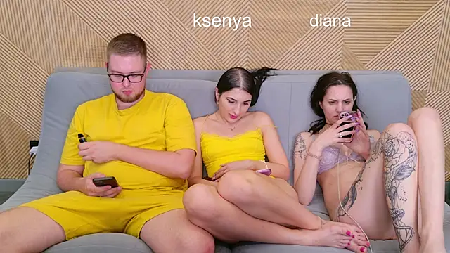 Pokazy przed kamerką – Ksenny
