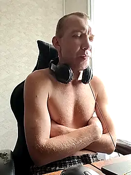 Chatroom XXX en direct de _uncle_Mitya-43_