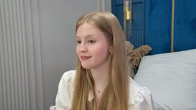LilianHowards Adlı Modelin Canlı XXX Sohbeti