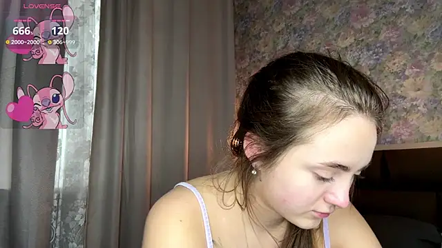 LoraDavi live XXX chat
