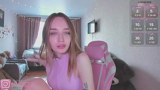 MoonDust Chat XXX in diretta