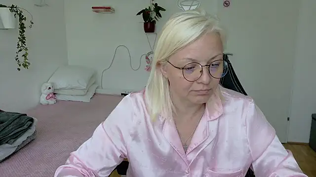 Czat XXX na żywo – Linsy_Kim