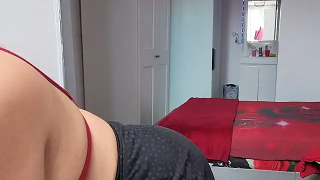HotSpicyGujju élő XXX-chatje