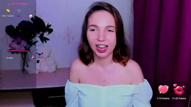 KindHazelHere_ Chat XXX in diretta