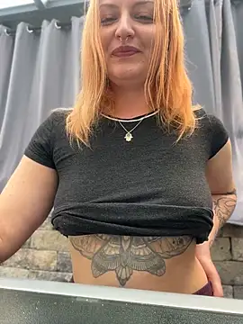 Chat XXX en directo de CherryyCheeks