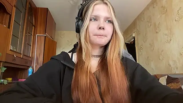 SusanaLeichty Adlı Modelin Canlı XXX Sohbeti