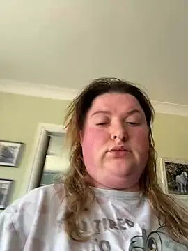 BBW_GoddessK লাইভ XXX চ্যাট