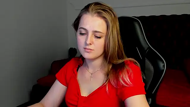 Chatroom XXX en direct de EllaBells