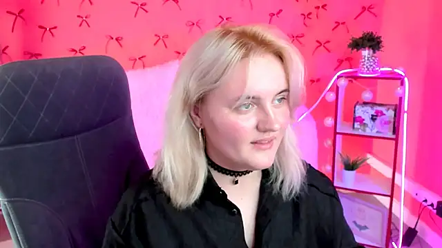 KathyBriggs Chat XXX in diretta