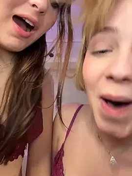 TwixGirlsX's Webcam Show