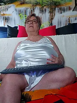 QueenPammy1 现场XXX聊天